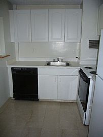 Modern 2 BR, 2 BA Condo  With Heat And Hot Water Included in Cambridge, MA (Photo 5 of 12)