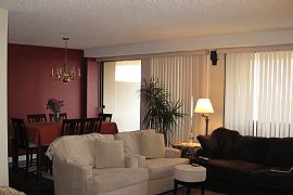 Spacious 1 BR, 1 BA Condo Near Metro With Free Utilities in Arlington, VA (Photo 2 of 4)