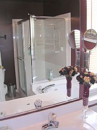 3 BR, 3.5 BA Townhome With 2 Car Garage And Community Pool in Alexandria, VA (Photo 4 of 5)