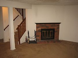 Large 3 BR, 2 BA Townhouse With Deck For Grilling in Abingdon, MD (Photo 7 of 7)