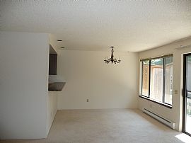 QUIET, SPACIOUS, CONVENIENT 2 BR, 1 BA APARTMENT in Kenmore, WA (Photo 3 of 6)