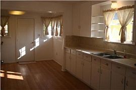 Charming 2 bed 1 bath House in Upland, CA (Photo 3 of 4)
