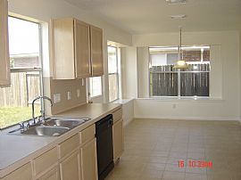 Beautiful 3 BR, 2.5 BA Home Near Great Schools in Fresno, TX (Photo 2 of 7)