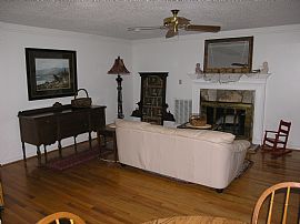 Fantastic 3 BR, 3 BA Home On The Cartcay River  in Ellijay, GA (Photo 6 of 12)