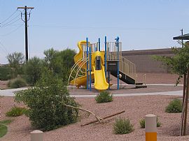 Gorgeous 5 BR, 3.5 BA Home With Pebble-Tec Play Pool in Maricopa, AZ (Photo 11 of 12)