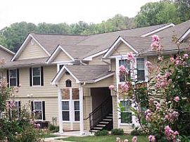 GREAT  2 BR, 2 BA APARTMENT WITH SUPER SAVINGS in Atlanta, GA