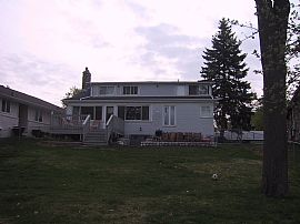 Lakefront 4 BR, 3.5 BA House With Fresh Paint Inside And Out in Waterford, MI (Photo 6 of 6)