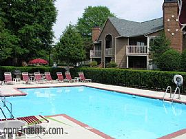 Beautiful First Floor Apartment In Upscale Neighborhood in Charlotte, NC (Photo 6 of 6)