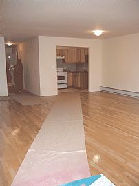  COZY 2 BR, 2 BA House, YOU MUST SEE THE PICTURES! in Rockaway Beach, NY (Photo 3 of 6)