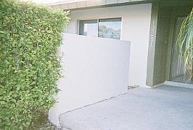 Divine 2 Bedroom Townhouse Villa with New Carpet and Tiles in Miami, FL (Photo 2 of 3)