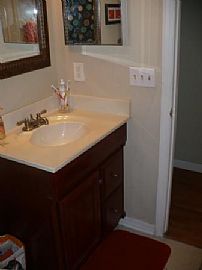 Completely Renovated 3 BR, 2 BA, Pool Home - Close to UCF in Winter Park, FL (Photo 3 of 12)