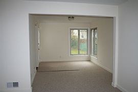 Spacious 3 Br, 1 Ba House - Close to Train and Shops in Metuchen, NJ (Photo 2 of 7)