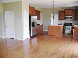 Brand New 3 BR, 2.5 BA Former Model Home with Trey Ceiling in Woodstock, GA (Photo 2 of 10)