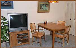 55+ 1 BR, 1.5 BA Englewood Condo - Just Blocks to Lemon Bay in Englewood Beach, FL (Photo 3 of 6)