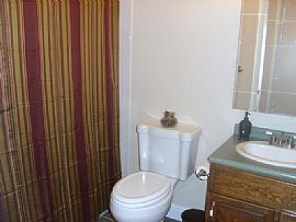 Newly Renovated 2 Bedroom Townhome with Spacious Kitchen in Artesia, NM (Photo 6 of 8)