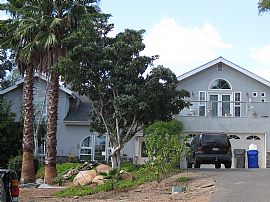 Spacious House on Large Lot for Rent! Pool! Private! in Poway, CA