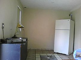 Nice 2 Room Efficiency Apartment with High Speed Internet in Orlando, FL (Photo 2 of 5)