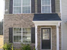 Totally Electric 3 BR, 2 BA Townhome Near Campcreek in Atlanta, GA
