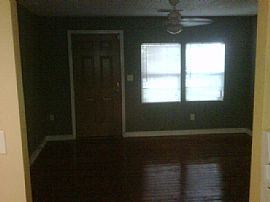 UPDATED 4 BR, 2 BA APARTMENT COTTAGE NEAR DOWNTOWN in Atlanta, GA (Photo 2 of 9)