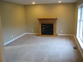 Energy Efficient, Private, Spacious 4 BR, 2.5 BA Colonial House in Durham, CT (Photo 1 of 5)