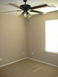 Beautiful 3 BR, 2 BA Bungalow with Fully Equipped Kitchen in Buckeye, AZ (Photo 5 of 12)