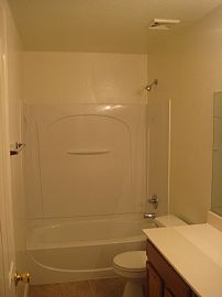 Beautiful 3 BR, 2 BA Bungalow with Fully Equipped Kitchen in Buckeye, AZ (Photo 6 of 12)