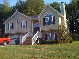 Gorgeous 4 BR, 3 BA, 2 CAR Home on 1 Acre in Quiet Neighborhood in Rydal, GA