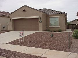 Beautiful 2 Br, 2 Ba Home Plus Den in Rancho Sahuarita in Sahuarita, AZ