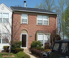 Great 3 BR, 2 BA End Unit In Small Private Townhome Community  in Dale City, VA (Photo 2 of 3)