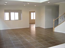 SUPER NICE LARGE 4 BR, 3.5 BA HOME - NEW APPLIANCES! in Henderson, NV (Photo 2 of 6)