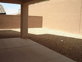 SUPER NICE LARGE 4 BR, 3.5 BA HOME - NEW APPLIANCES! in Henderson, NV (Photo 6 of 6)