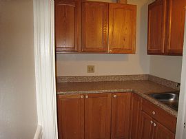 Spacious 2 Bedroom 1st Floor Ready to Move in  in Providence, RI