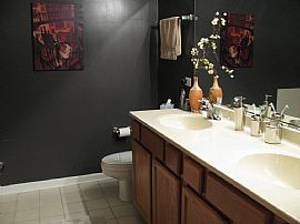 Amazing 2 BR, 2 BA Condo South Loop with Great Views  in Chicago, IL (Photo 5 of 7)