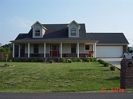 Excellent 5 BR, 3 BA in Country Haven Sub-Division in Munford, TN