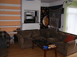 Beautiful 3 Bedroom - Next to a Beautiful Dog Park in Lafayette, CO (Photo 3 of 4)