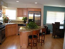 Beautiful 3 to 4 Bedroom Townhome with Lagoon and Ocean Views in Carlsbad, CA (Photo 4 of 7)