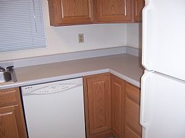 Cozy 2 BR, 2 BA Condo with All Appliances Included in Longmont, CO