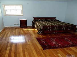 Newly Renovated House in Colonial Douglas Manor in Douglaston, NY (Photo 6 of 8)