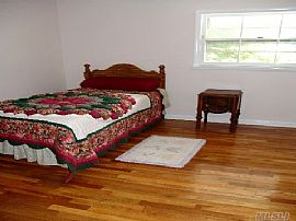 Newly Renovated House in Colonial Douglas Manor in Douglaston, NY (Photo 8 of 8)