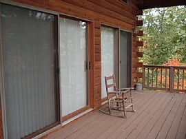 Private 2 Bedroom Log Home with End of Road Privacy and View in Franklin, NC (Photo 8 of 8)