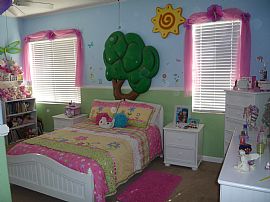 Huge 5 BR, 3.5 BA Home in Eastvale with Extra Bonus Room in Mira Loma, CA (Photo 3 of 12)