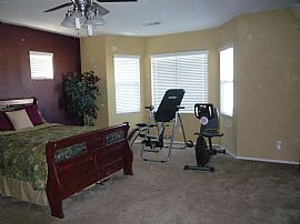 Huge 5 BR, 3.5 BA Home in Eastvale with Extra Bonus Room in Mira Loma, CA (Photo 6 of 12)