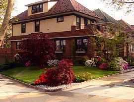 Cozy 4 BR, 2 BA Home - Beautiful Marble and Granite Throughout in Forest Hills, NY (Photo 1 of 8)