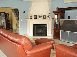 Cozy 4 BR, 2 BA Home - Beautiful Marble and Granite Throughout in Forest Hills, NY