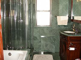 Cozy 4 BR, 2 BA Home - Beautiful Marble and Granite Throughout in Forest Hills, NY (Photo 7 of 8)