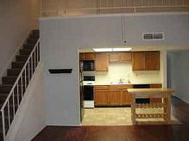 Gorgeous 1 Bedroom with Loft Condo - First Month Rent FREE in Houston, TX (Photo 3 of 7)