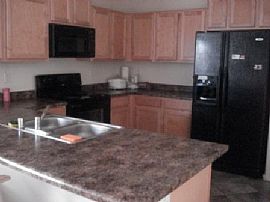 Nice 4 bedroom Home near Glendale Stadiums and Spring Training in Youngtown, AZ (Photo 2 of 8)