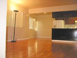 BEAUTIFUL, Newly Renovated 2 Bedroom Townhome in Oakland, CA