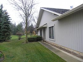 Gorgeous 1800 Sq. Ft. Home - GREAT PRICE - EXCELLENT LOCATION! in Libertyville, IL (Photo 11 of 12)