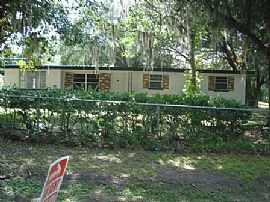 Cute 3 Bedroom Home has Been Newly Renovated in Plant City, FL (Photo 3 of 3)